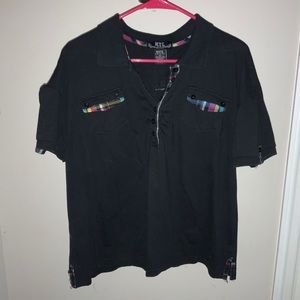 A black shirt